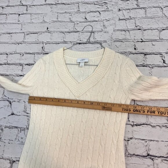 LOFT cream v-neck wool Rabbit Hair blend cable knit sweater Small - Picture 8 of 8